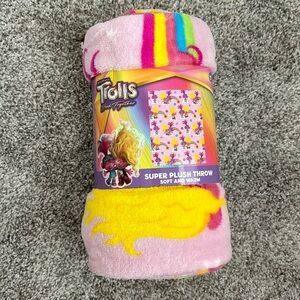 NWT Trolls Plush Throw 46x60